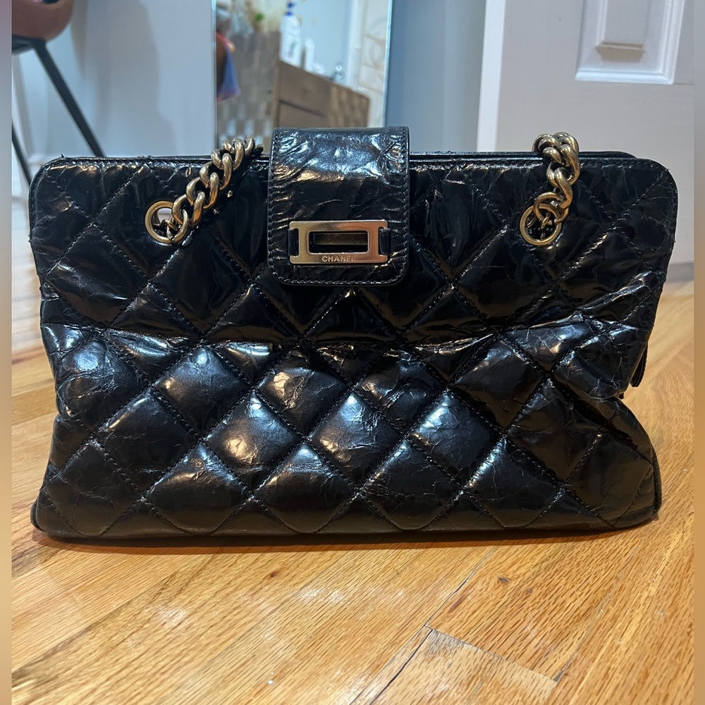 Chanel bag amazing condition